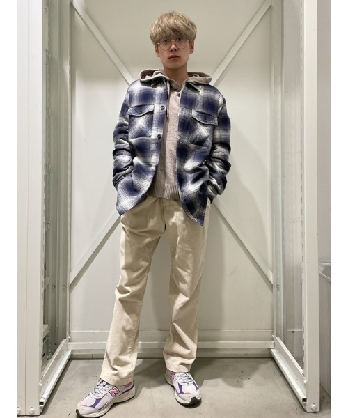 GAP（ギャップ）の「GapFlex ウォッシュウェル バギー プリーツ コーデュロイパンツ（その他パンツ・メンズ・ブラウン系その他/ベージュ/ブラック・36W 32L/31W 32L/34W 32L/28W 30L/32W 30L/32W 32L/30W 30L/29W 30L/31W 30L/33W 32L）」の17枚目の写真