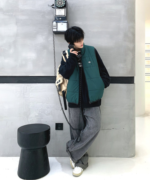 DISCUS（ディスカス）の「【neos -addictive design-】DISCUS ディスカス ルーズシルエット 配色 ワンポイントロゴ 中綿 ベスト（ダウンベスト・メンズ・ネイビー/グリーン/ベージュ/ブラック・X-LARGE/MEDIUM/LARGE）」の12枚目の写真