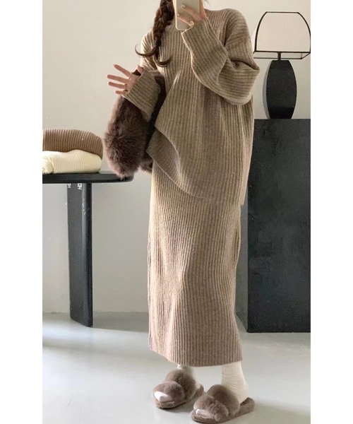 nuanti（ニュアンティ）の「【セットアップ】ニットリブトップス＆ナロースカート（セットアップ・レディース・グレー/ベージュ/ブラック/ブラウン・FREE）」の9枚目の写真