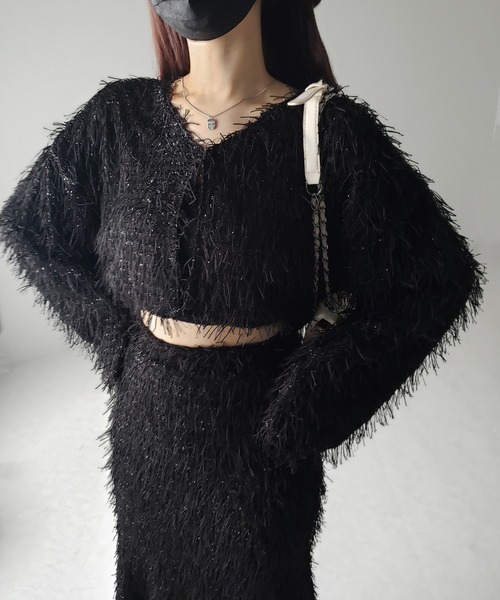 me+em select(ミームセレクト)の「【 セットアップ可能 】シャギーフリンジショートカーディガン /shaggy fringe short cardigan(カーディガン/ボレロ・レディース・ブラック/アイボリー・FREE)」の21枚目の写真