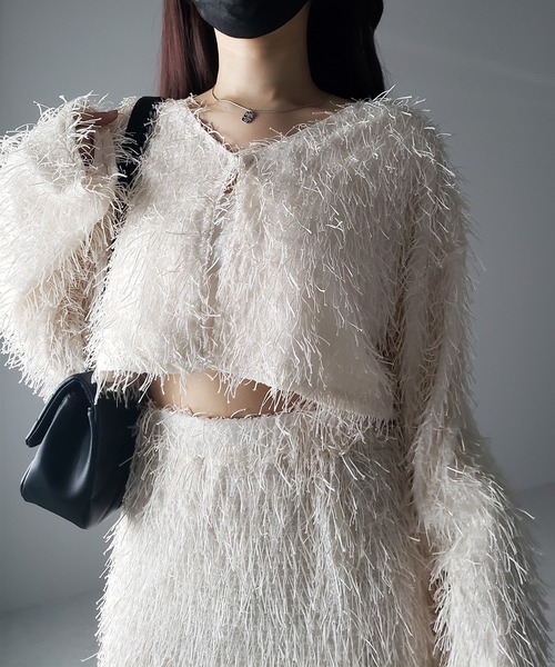 me+em select(ミームセレクト)の「【 セットアップ可能 】シャギーフリンジショートカーディガン /shaggy fringe short cardigan(カーディガン/ボレロ・レディース・ブラック/アイボリー・FREE)」の7枚目の写真