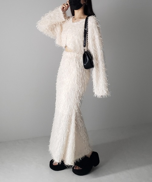 me+em select(ミームセレクト)の「【 セットアップ可能 】シャギーフリンジショートカーディガン /shaggy fringe short cardigan(カーディガン/ボレロ・レディース・ブラック/アイボリー・FREE)」の13枚目の写真