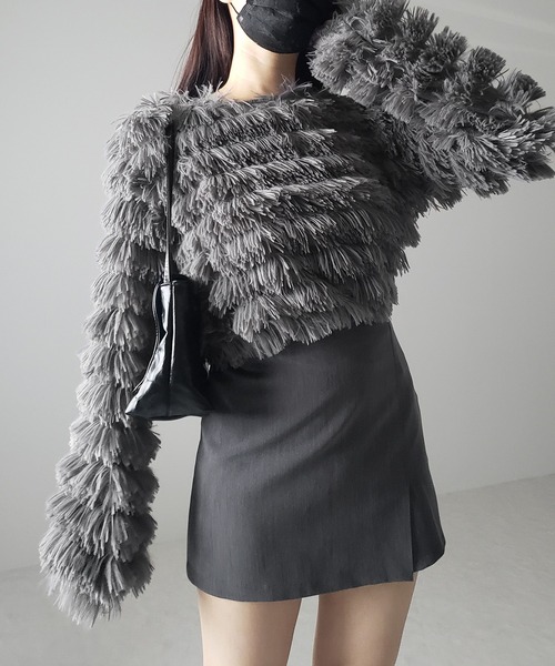 me+em select（ミームセレクト）の「※※【 ４color 】シャギーフェザーフリンジオーバートップス ／shaggy feather fringe over tops（その他トップス・レディース・アイボリー/ブラック/ピンク/グレー・FREE）」の12枚目の写真