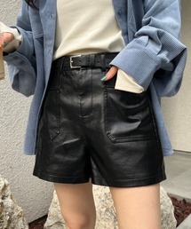 ベルト付フェイクレザーショートパンツ