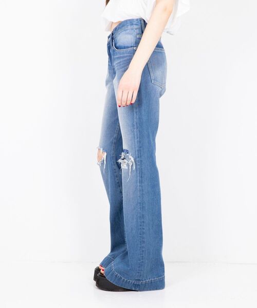 HYSTERIC GLAMOUR（ヒステリックグラマー）の「ローライズフレアデニムパンツ（デニムパンツ・レディース・ライトインディゴブルー・28inch/24inch/25inch/26inch/27inch）」の4枚目の写真