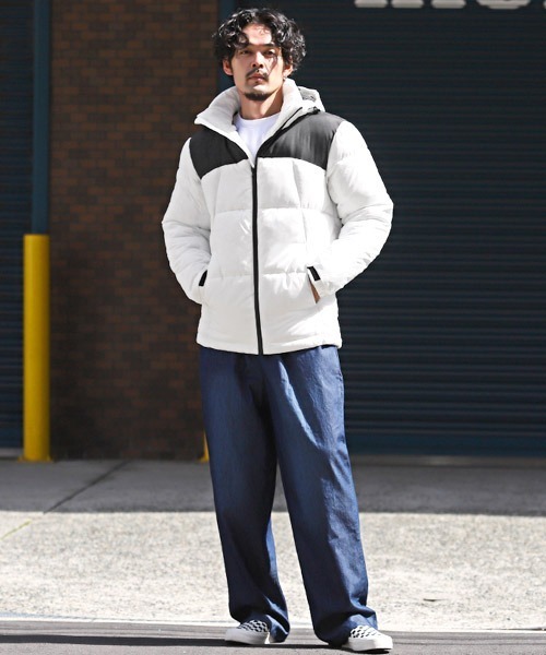 LUXSTYLE(ラグスタイル)の「中綿切替ジャケット(ブルゾン・メンズ・ホワイト×ブラック/ベージュ/ブラック×グリーン/ブラック・L/M/XL)」の8枚目の写真