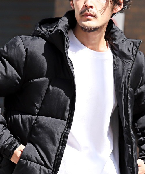 LUXSTYLE(ラグスタイル)の「中綿切替ジャケット(ブルゾン・メンズ・ホワイト×ブラック/ベージュ/ブラック×グリーン/ブラック・L/M/XL)」の15枚目の写真