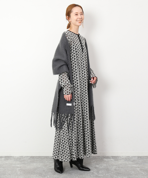 【新品】SLOBE IENA フラワー刺しゅう楊柳ロングワンピース　インナー付き SLOBE IENA - 【新品】SLOBE IENA フラワー刺しゅう楊柳ロング