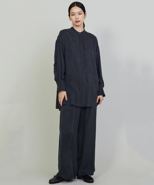 1er Arrondissement(プルミエアロンディスモン)の「キュプラフィブリルスタンドカラーシャツ(シャツ/ブラウス・レディース・イエロー/ブラック/グレー・38/36)」の4枚目の写真