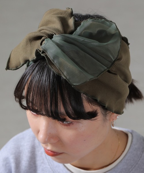 emesuelee(エメスーリー)の「オーガンジー×リブメロー ヘアバンド(ヘアバンド・レディース・ブラック/グレー/ベージュ/ネイビー/ブラウン/カーキ/オレンジ/アイボリー/ラベンダー・フリー)」の6枚目の写真