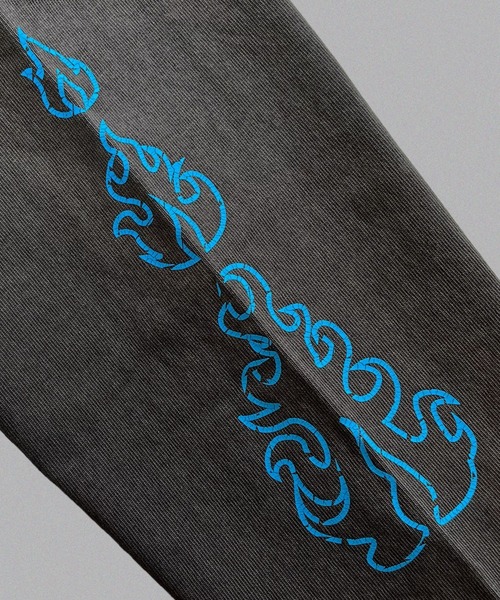 centimeter(センチメーター)の「Flame logo pigment long tee(Tシャツ/カットソー・メンズ・サックスブルー/ブラック/キナリ・LARGE/MEDIUM/X-LARGE)」の11枚目の写真