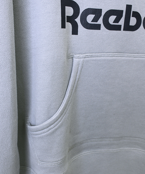 Kastane（カスタネ）の「【Reebok×Kastane】スウェットプルオーバー（パーカー・レディース・グレー/レッド・FREE）」の8枚目の写真