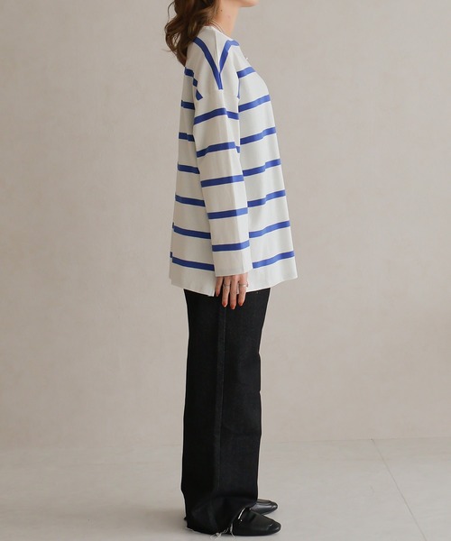 Social GIRL(ソーシャルガール)の「ワイドボーダーミドル丈ロンTシャツ(Tシャツ/カットソー・レディース・グレイッシュベージュ/ホワイト系その他/ホワイト・FREE)」の5枚目の写真