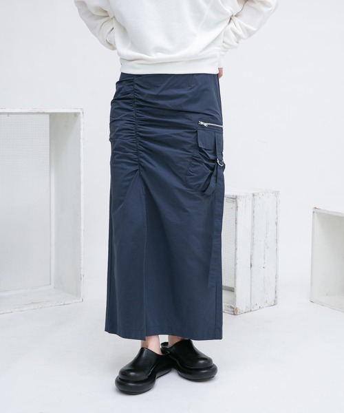 KBF(ケイビーエフ)の「シャーリングスリットワークスカート(スカート・レディース・イエロー/ネイビー/オフホワイト・ONE)」の13枚目の写真