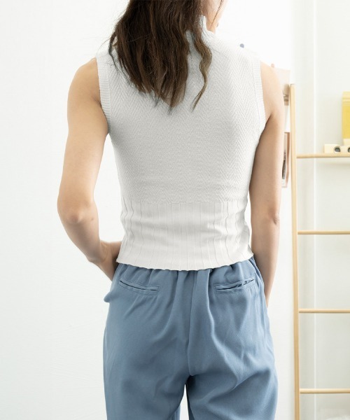 Miniministore(ミニミニストア)の「ノースリーブニット トップス ハイネック(ニット/セーター・レディース・ピンク/ダークグレー/ライトベージュ/ブラック/ワインレッド/ホワイト・FREE)」の20枚目の写真