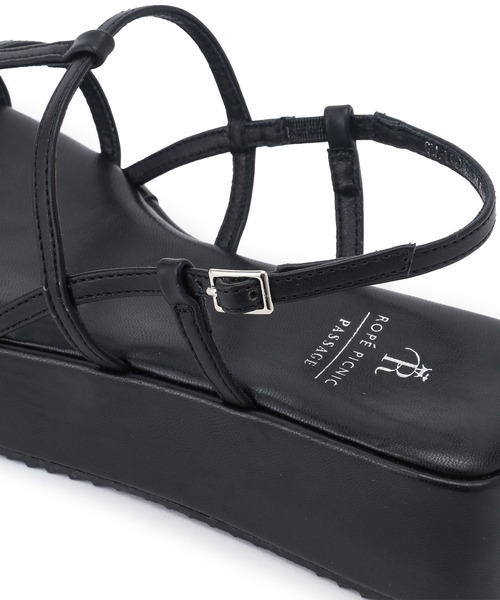 ROPE' PICNIC(ロペピクニック)の「スキニーストラッププラットフォームサンダル(サンダル・レディース・ゴールド/キナリ/ブラック・24.5cm/23.5cm/23.0cm/24.0cm)」の9枚目の写真