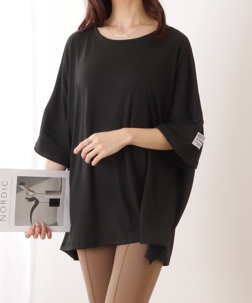 Lace Ladies(レースレディース)の「ネームタグ付き ビッグサイズ クルーネック 半袖 Tシャツ(Tシャツ/カットソー・レディース・グリーン/ブラック/グレー・FREE)」の1枚目の写真