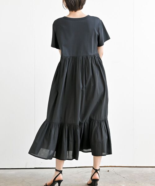 rps（アールピーエス）の「カット×布帛切替ティアードワンピース（ワンピース・レディース・ブラック/チャコールグレー/ブルー・フリー）」の12枚目の写真