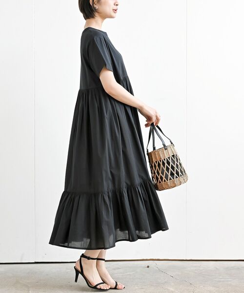 rps（アールピーエス）の「カット×布帛切替ティアードワンピース（ワンピース・レディース・ブラック/チャコールグレー/ブルー・フリー）」の13枚目の写真