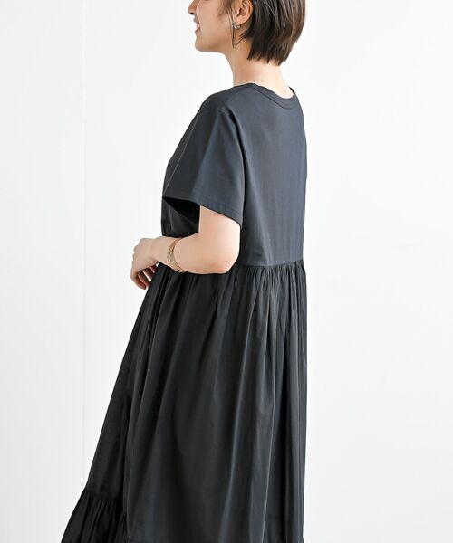 rps（アールピーエス）の「カット×布帛切替ティアードワンピース（ワンピース・レディース・ブラック/チャコールグレー/ブルー・フリー）」の15枚目の写真