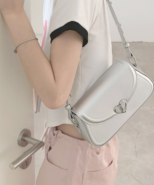 LAFFMO（ラフモ）の「メタルハートミニショルダーバッグ（ショルダーバッグ・レディース・ホワイト/ピンク/シルバー/ブラック・F）」の20枚目の写真