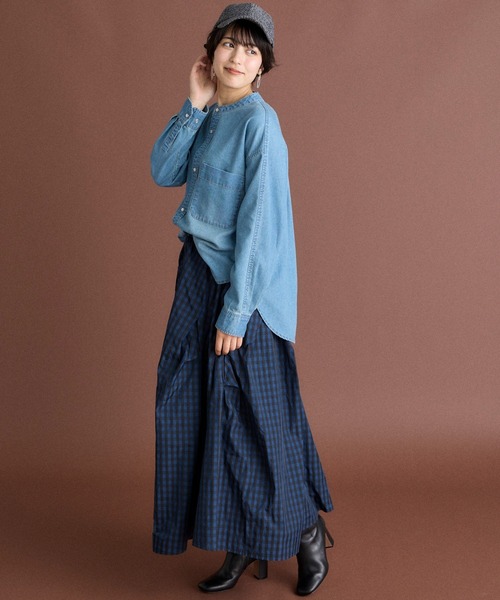 INED CLARO(イネドクラロ)の「【接触冷感】6.5ozデニムシャツ(シャツ/ブラウス・レディース・ブルー/サックスブルー・フリー)」の17枚目の写真