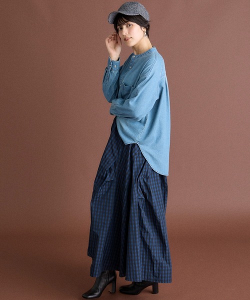 INED CLARO(イネドクラロ)の「【接触冷感】6.5ozデニムシャツ(シャツ/ブラウス・レディース・ブルー/サックスブルー・フリー)」の18枚目の写真