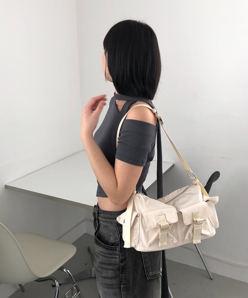 cream creme(クリームクレーム)の「2ポケットボストンショルダーバッグ(ショルダーバッグ・レディース・カーキ/ブラック/ホワイト・FREE)」の20枚目の写真