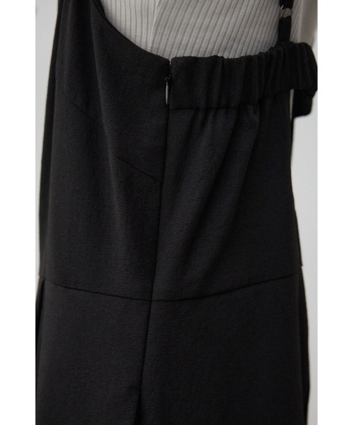 AZUL by moussy（アズールバイマウジー）の「バックオープンサロペット（サロペット/オーバーオール・レディース・ベージュ/ブラック・SMALL/MEDIUM）」の11枚目の写真