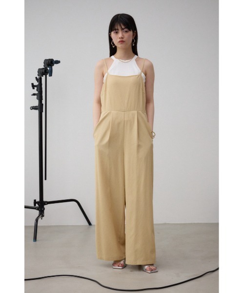 AZUL by moussy（アズールバイマウジー）の「バックオープンサロペット（サロペット/オーバーオール・レディース・ベージュ/ブラック・SMALL/MEDIUM）」の14枚目の写真