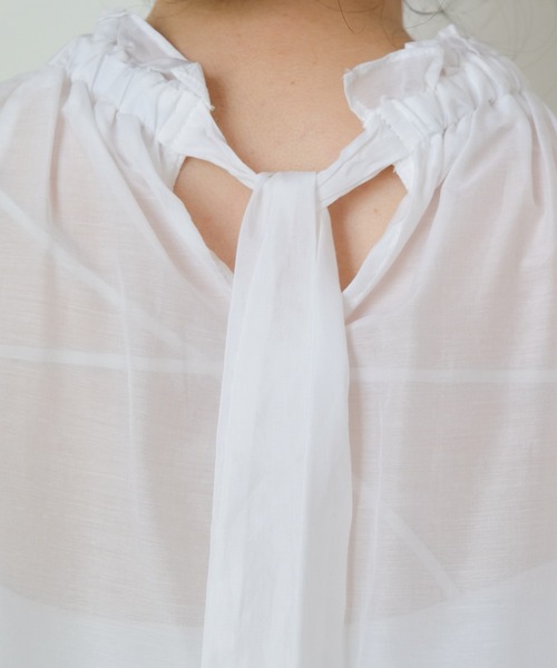 DOLLUPOOPS（ドールアップウップス）の「フリル×タックブラウス（シャツ/ブラウス・レディース・オフホワイト/ピンク/ブルー/ブラック・38）」の18枚目の写真