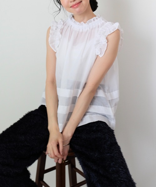 DOLLUPOOPS（ドールアップウップス）の「フリル×タックブラウス（シャツ/ブラウス・レディース・オフホワイト/ピンク/ブルー/ブラック・38）」の8枚目の写真