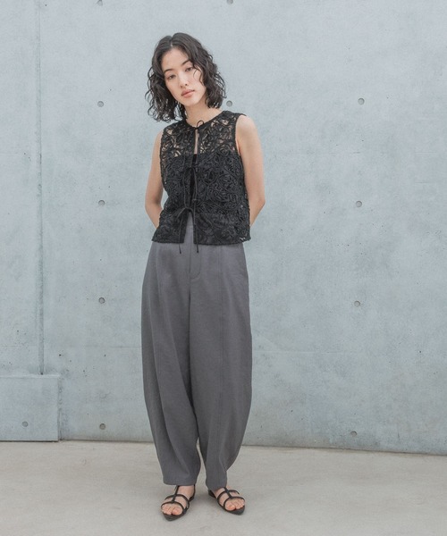 LEPSIM(レプシィム)の「【FOR I SERIES】レース2WAYベスト 126501(Tシャツ/カットソー・レディース・ブラック/オフホワイト・FREE)」の19枚目の写真