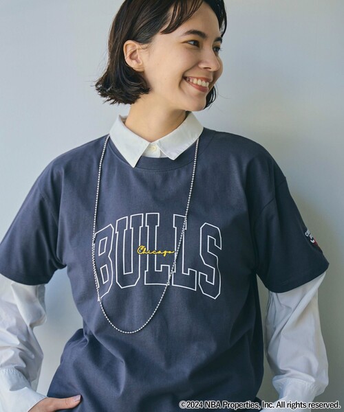 NBA（エヌビーエー）の「NBA別注ロゴプリントTシャツ（Tシャツ/カットソー・レディース・コバルトブルー/その他1/その他3/ダークグレー/その他2/オフホワイト・M/L）」の3枚目の写真