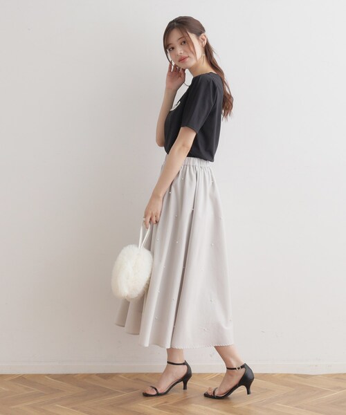 couture brooch(クチュールブローチ)の「◆【ほの甘、大人のフェミニンカジュアルT】パール調ロゴT(Tシャツ/カットソー・レディース・ブラウン系その他/オフホワイト/ブラック・42/38)」の22枚目の写真
