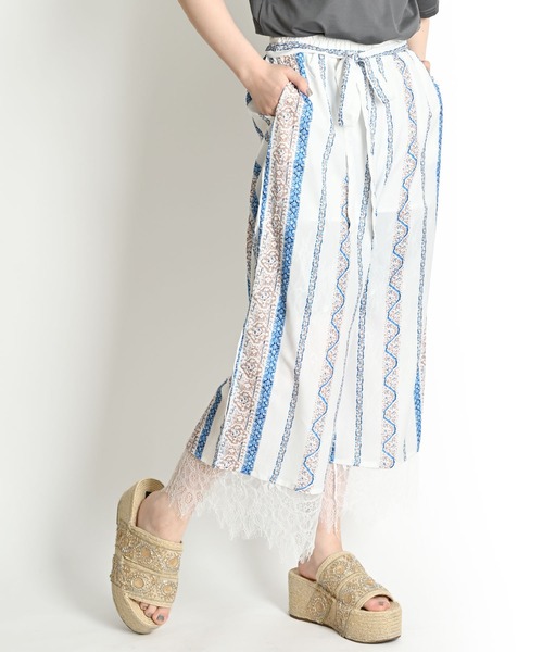 MARAI（マーライ）の「ストライプ柄 レースレイヤードフレアパンツ クロップド丈（その他パンツ・レディース・ホワイト/ベージュ・FREE）」の5枚目の写真