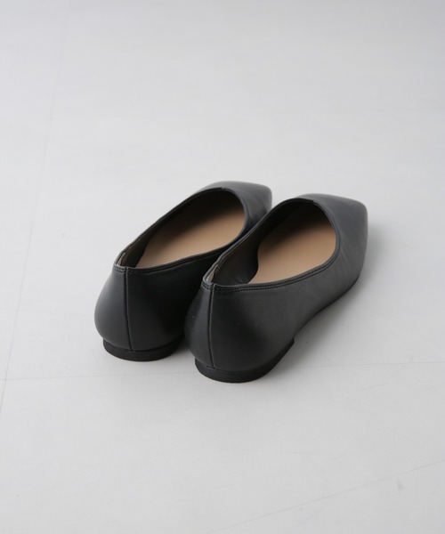 NANO universe（ナノユニバース）の「スクエアトゥフラットパンプス（パンプス・レディース・ブラック/アイボリー・36/38/37）」の3枚目の写真