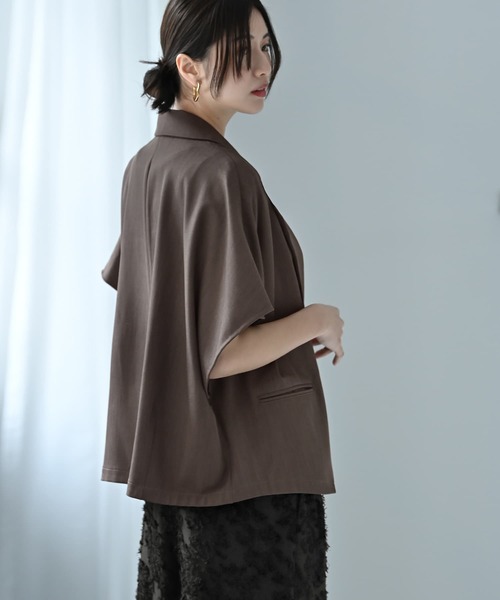 STYLE DELI(スタイルデリ)の「【BLK001】ハーフスリーブジャケット(テーラードジャケット・レディース・チャコールグレー/ブラック・FREE)」の9枚目の写真