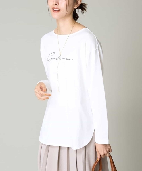 a.v.v（アーヴェヴェ）の「【コットン100％】大人のロゴロンT（Tシャツ/カットソー・レディース・ホワイト/チャコールグレー/グレー系その他・38/40/42/36/34）」の2枚目の写真