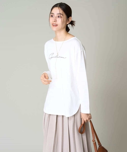 a.v.v（アーヴェヴェ）の「【コットン100％】大人のロゴロンT（Tシャツ/カットソー・レディース・ホワイト/チャコールグレー/グレー系その他・38/40/42/36/34）」の10枚目の写真