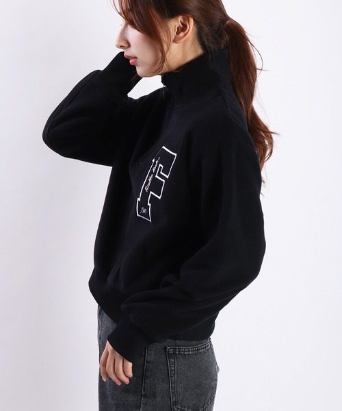 FILA(フィラ)の「FILA レディース マイクロフリース ハーフジップ 長袖 ショート丈(スウェット・レディース・ブラック/ネイビー/グリーン/ピンク・M/L)」の6枚目の写真