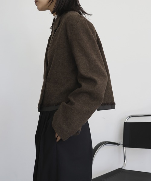 hellam（へラム）の「パイピングショートジャケット（テーラード