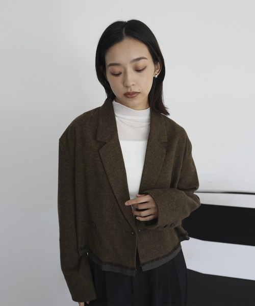 hellam（へラム）の「パイピングショートジャケット（テーラード