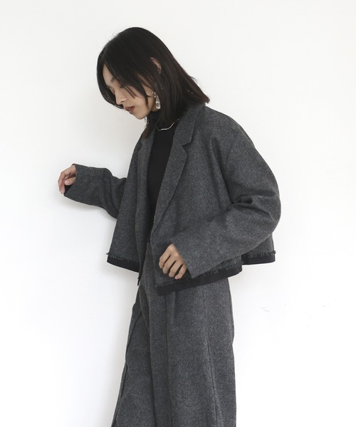 hellam（へラム）の「パイピングショートジャケット（テーラード