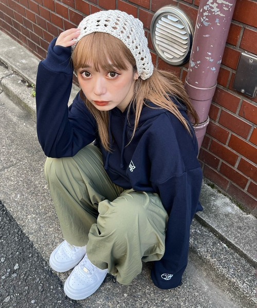 セール】【NUNIFE】《さやべびコラボ》胸元ロゴ裏毛パーカー（パーカー