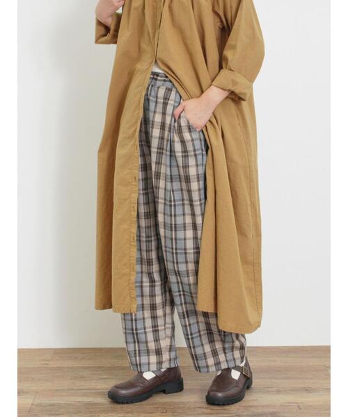 Samansa Mos2（サマンサ モスモス）の「TRチェック柄イージーストレートパンツ（その他パンツ・レディース・グレー/ネイビー/マスタード・F）」の2枚目の写真