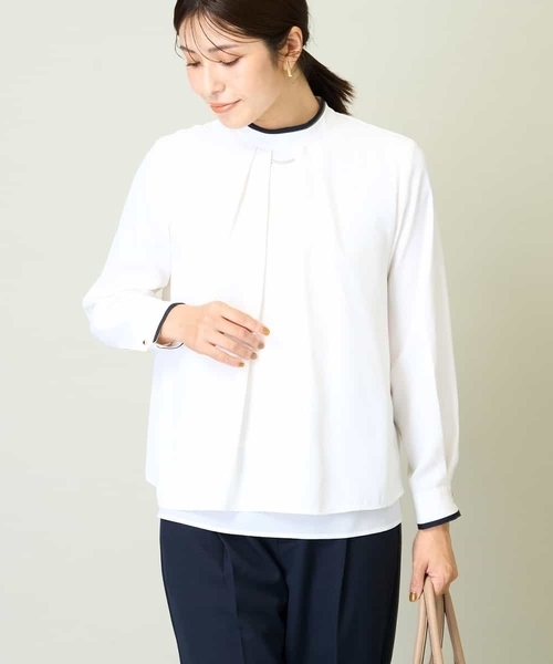 a.v.v（アーヴェヴェ）の「メタルパーツレイヤードブラウス（シャツ/ブラウス・レディース・アイボリー/ネイビー/ホワイト・34/38/36/42/40）」の3枚目の写真