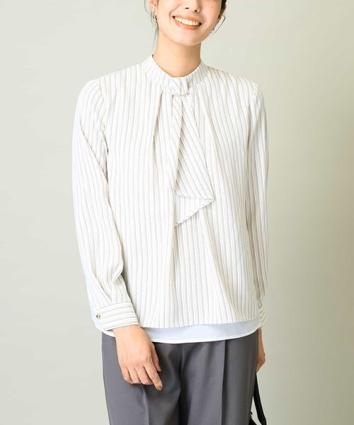 a.v.v（アーヴェヴェ）の「メタルパーツレイヤードブラウス（シャツ/ブラウス・レディース・アイボリー/ネイビー/ホワイト・34/38/36/42/40）」の2枚目の写真