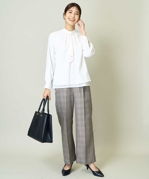 a.v.v（アーヴェヴェ）の「メタルパーツレイヤードブラウス（シャツ/ブラウス・レディース・アイボリー/ネイビー/ホワイト・34/38/36/42/40）」の21枚目の写真