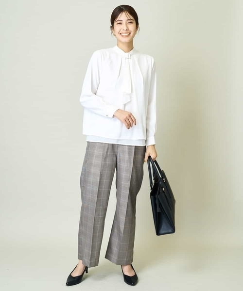 a.v.v（アーヴェヴェ）の「メタルパーツレイヤードブラウス（シャツ/ブラウス・レディース・アイボリー/ネイビー/ホワイト・34/38/36/42/40）」の22枚目の写真